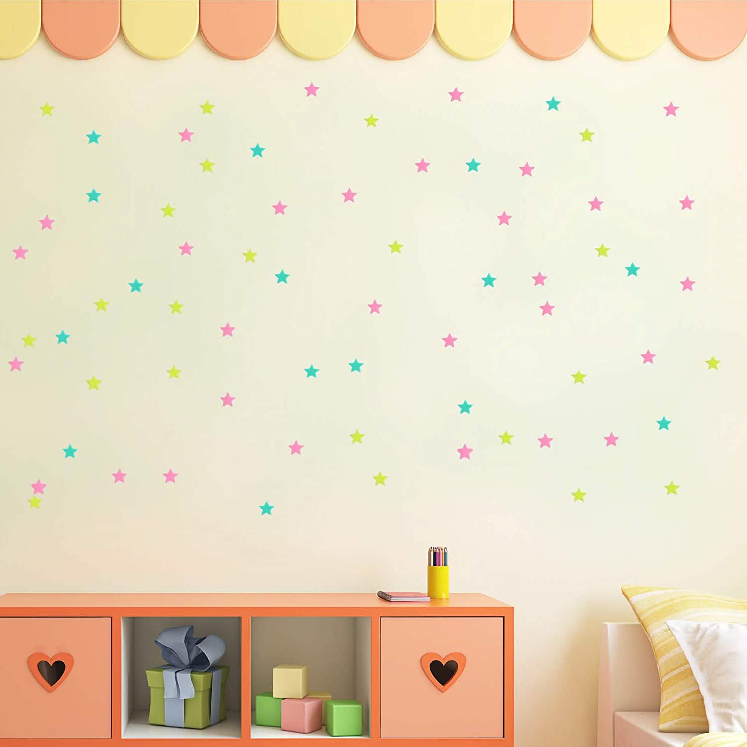 100-Pieces: Colorful Luminous Stars Plastic Wall Sticker by DailySale