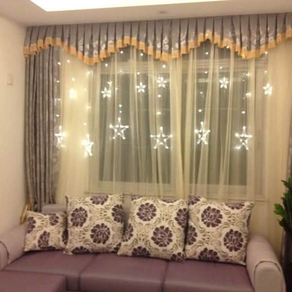 12 Stars 138 LED Curtain String Lights by DailySale
