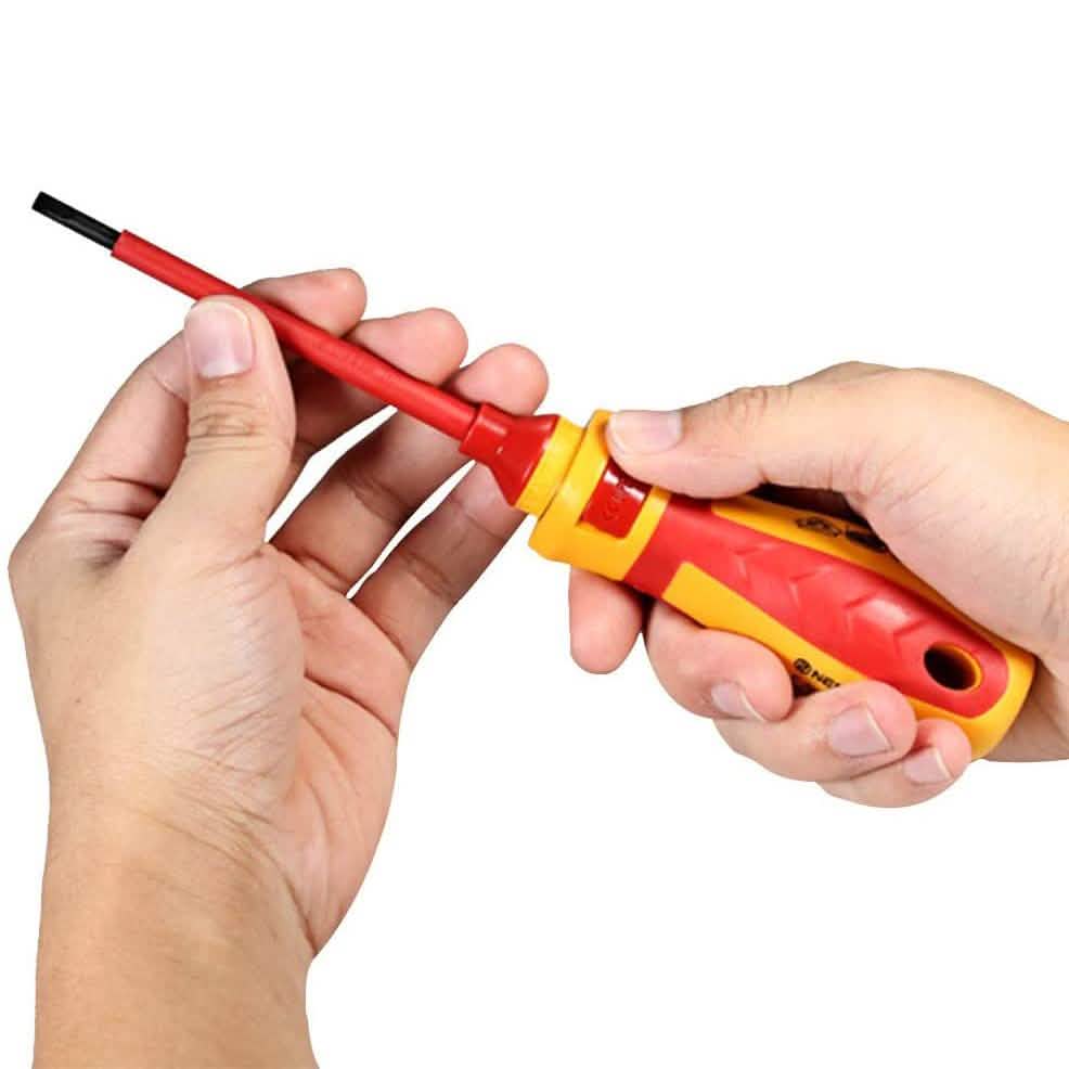 13-Piece: 1000V Changeable Insulated Screwdrivers Set by DailySale