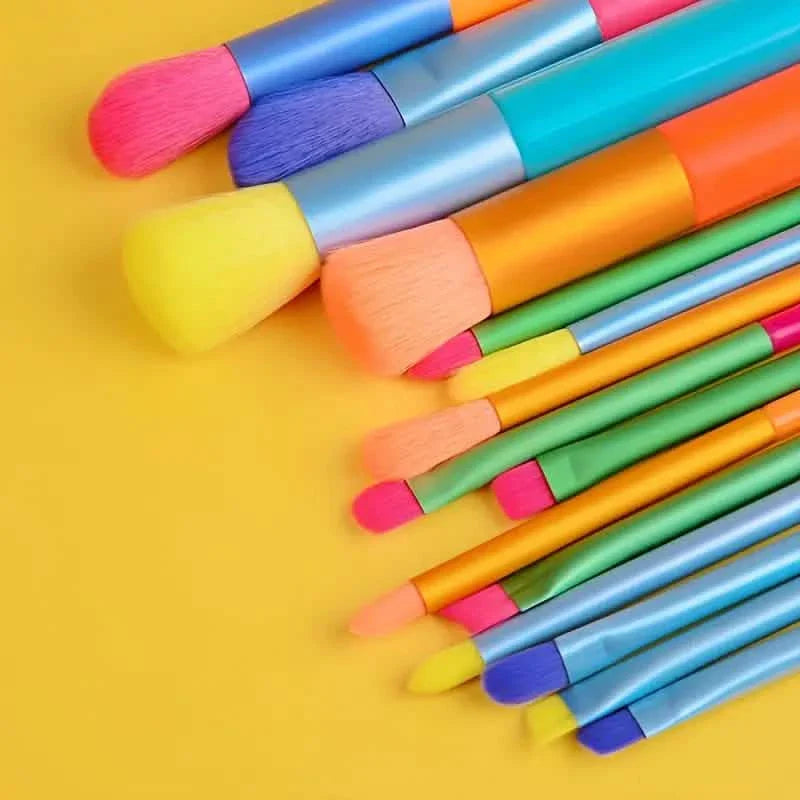 15-Pieces: Rainbow Color High Quality Makeup Brush Set by DailySale