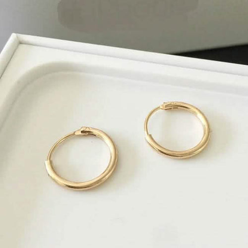 18K Gold Endless Hoop Earrings by DailySale