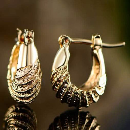 18k Gold Plated Carved Hoop Earrings by DailySale