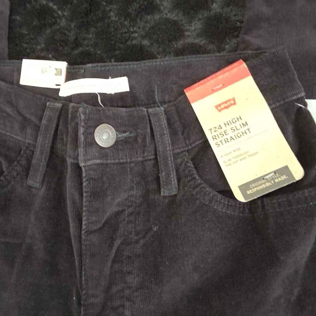 Levi Size 26 Black Pants