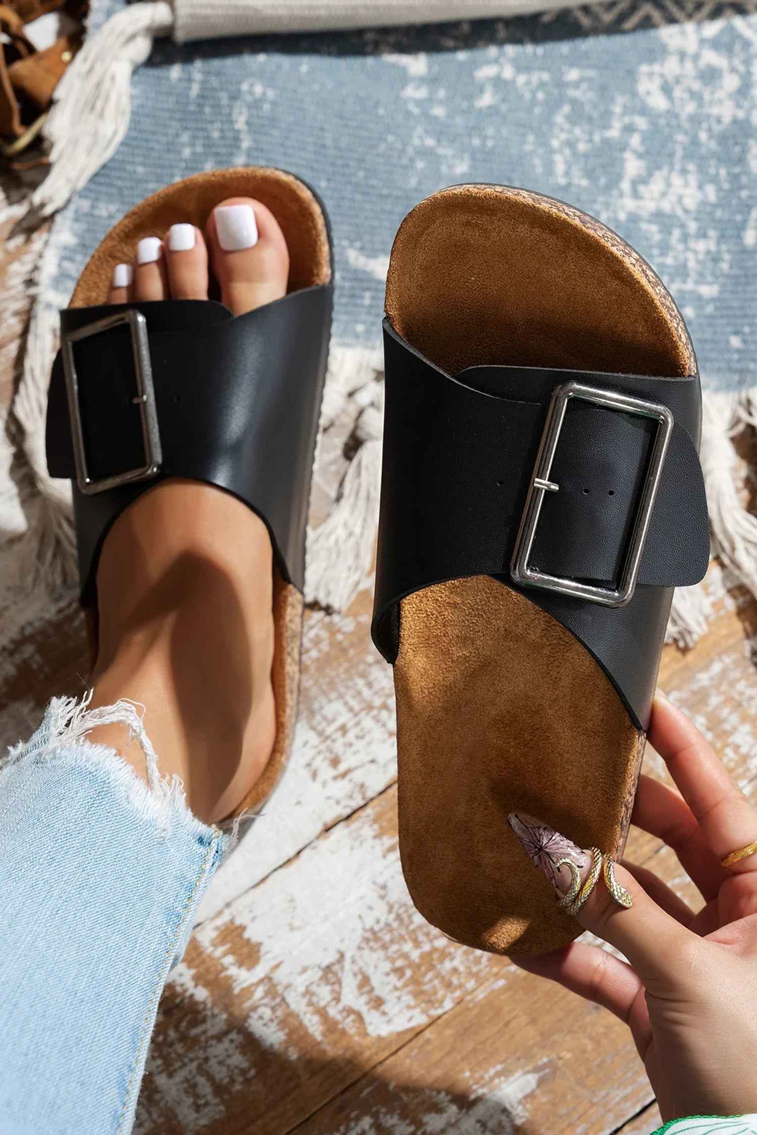 Color black Retro Geometric Print Buckle Strap Flat Slippers