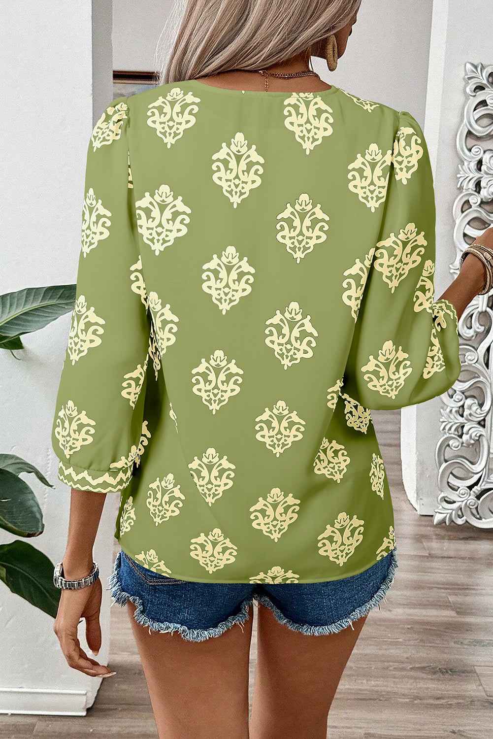 Green Damask Floral Print Contrast V Neck 3/4 Sleeve Blouse