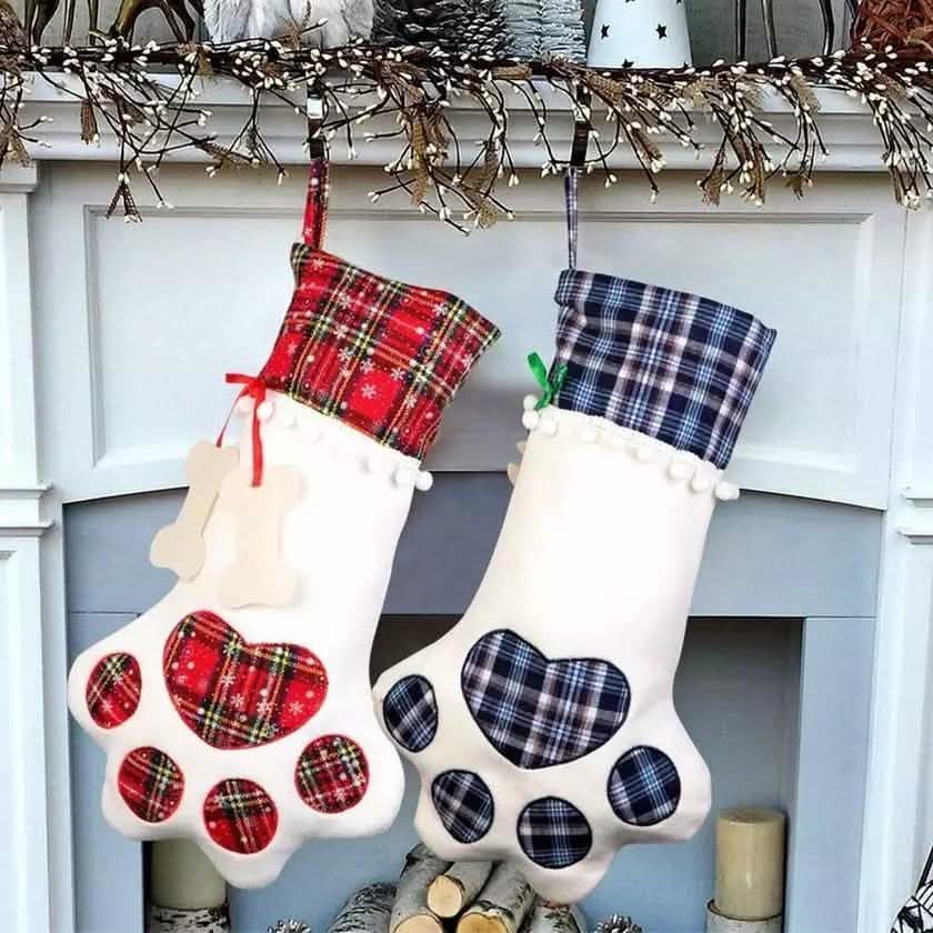 2-Pack: Plaid Christmas Pet Dog Cat Paw Hanging Stocking Socks by DailySale