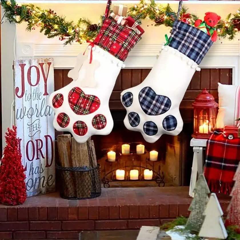 2-Pack: Plaid Christmas Pet Dog Cat Paw Hanging Stocking Socks by DailySale