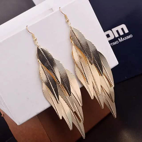 2-Pairs: Women's Alloy Leaf Drop Earrings by DailySale
