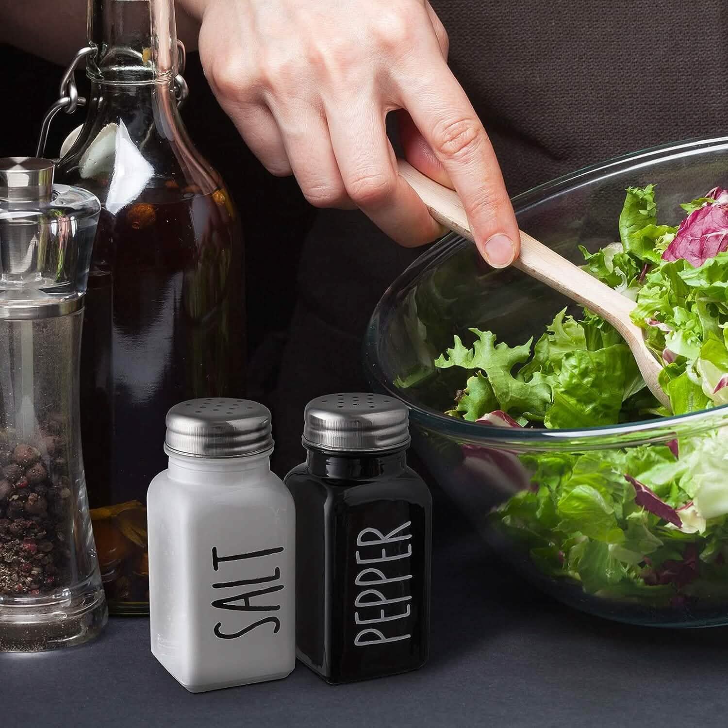 2-Pieces Set: Salt and Pepper Shakers Set by DailySale