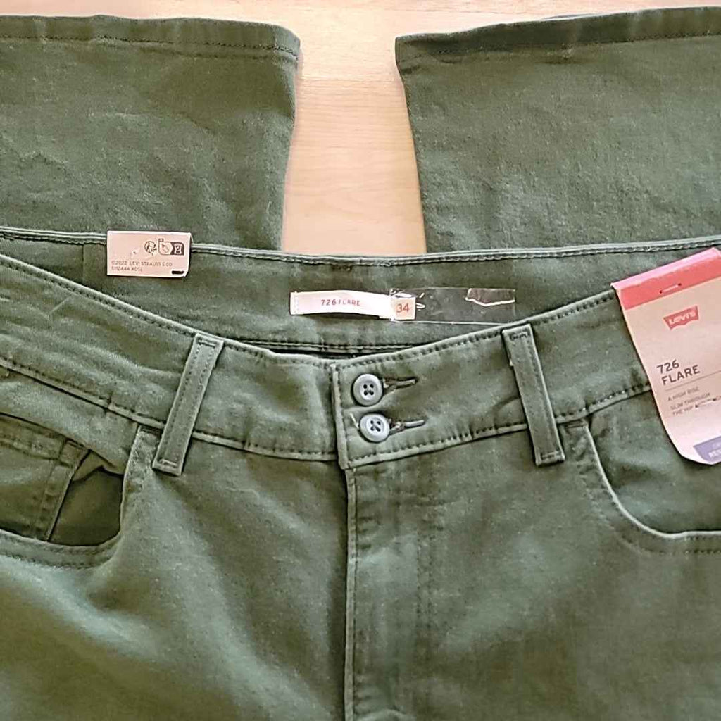 Levi's Women's 726 Western Flare Slim Fit Jeans