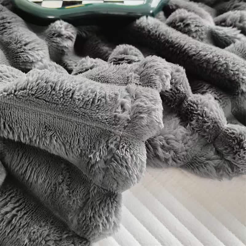 Ultra-Soft Double-Sided Fleece Blanket – Gray (All-Season) by DailySale