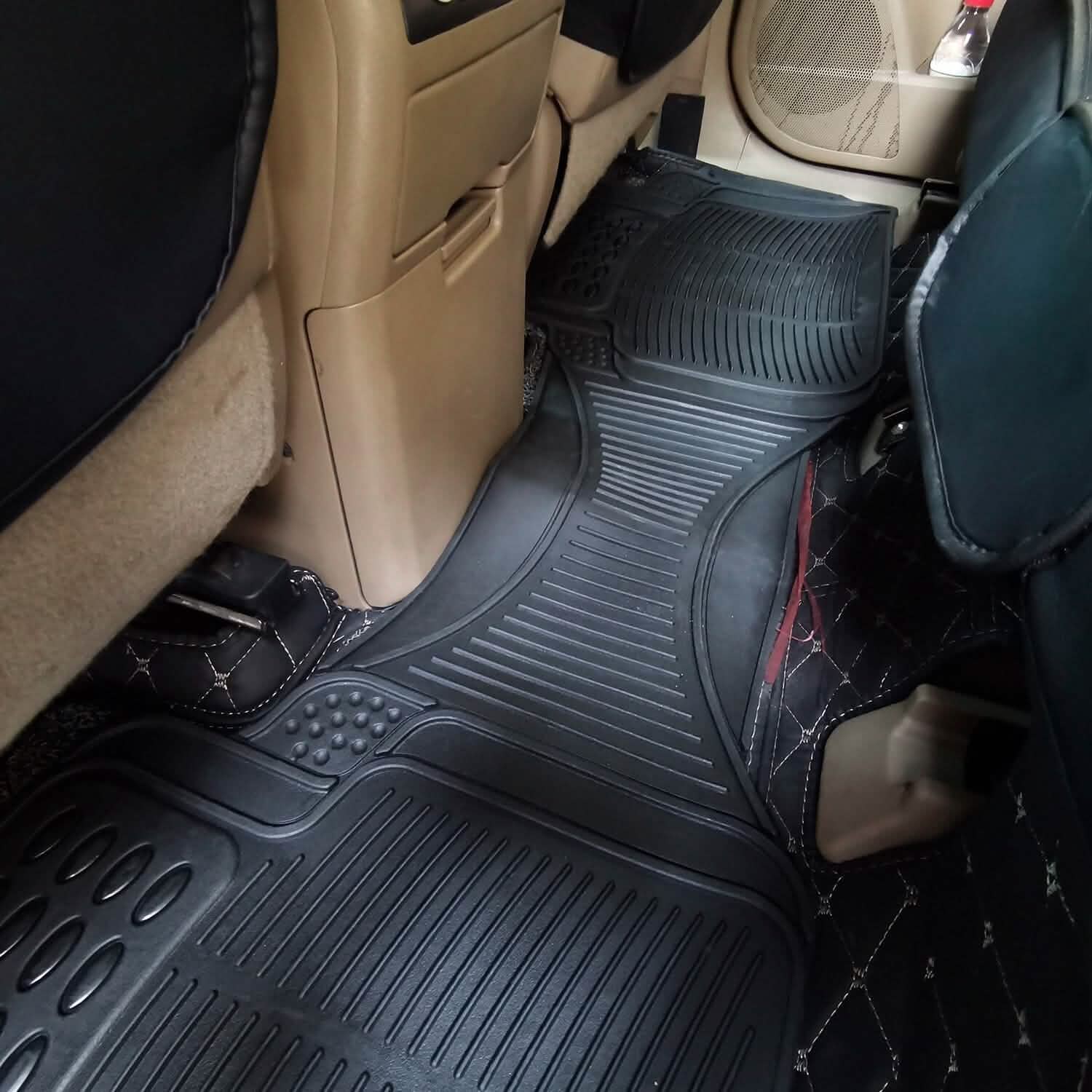 3-Piece: Automotive Floor Mats Set by DailySale