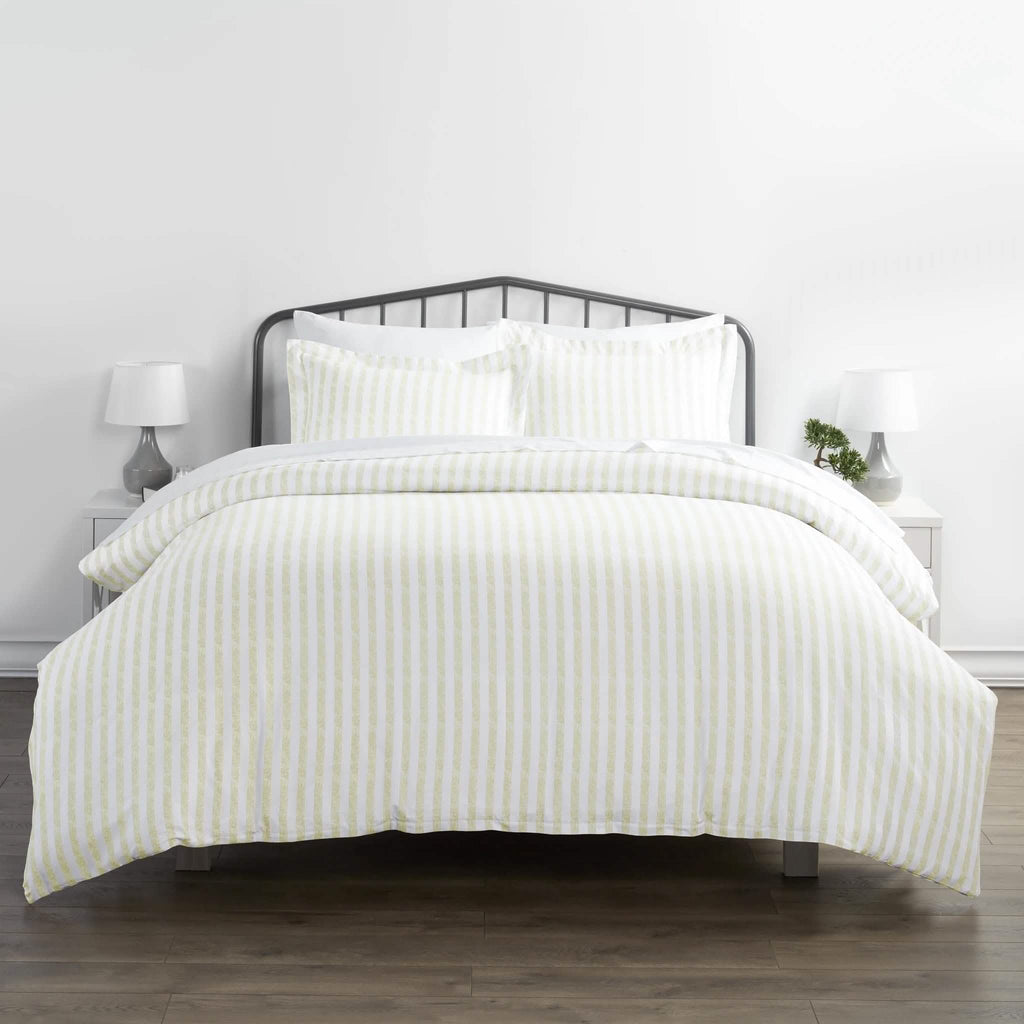 3-Piece Set: Rugged Stripes Patterned Duvet Cover by DailySale