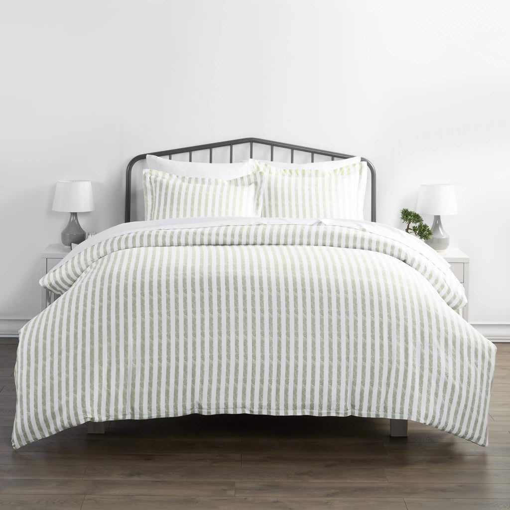 3-Piece Set: Rugged Stripes Patterned Duvet Cover by DailySale