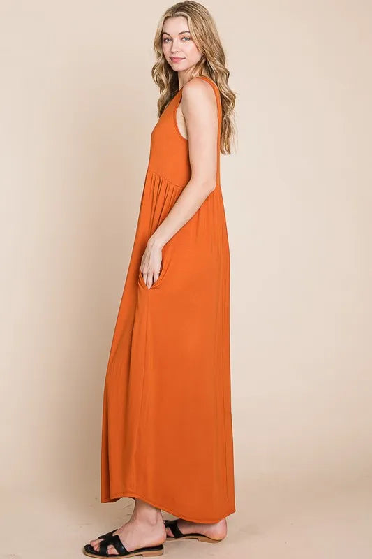 BOMBOM Sleeveless Maxi Dress with Pockets by Selvanelle