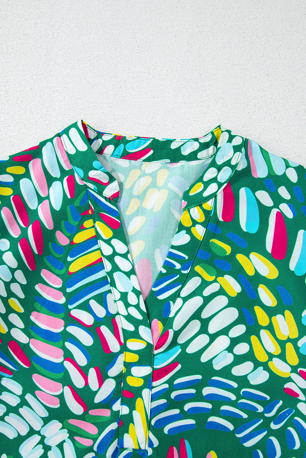 Green Geometric Print Puff Sleeve Notched Neck Blouse