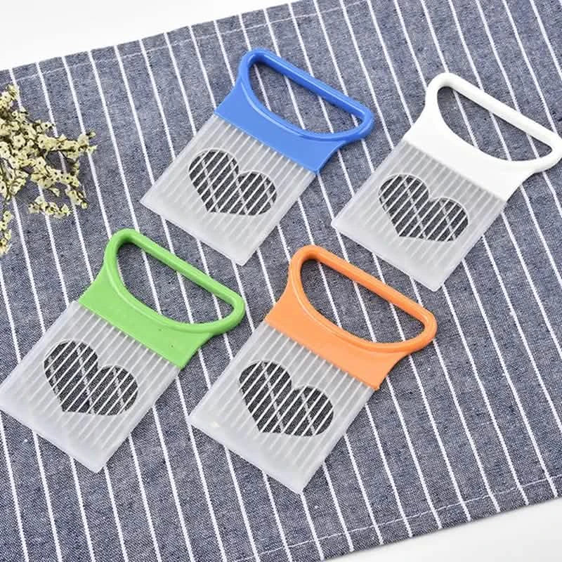 4-Pieces: All-In-One Onion Holder Slicer Set by DailySale