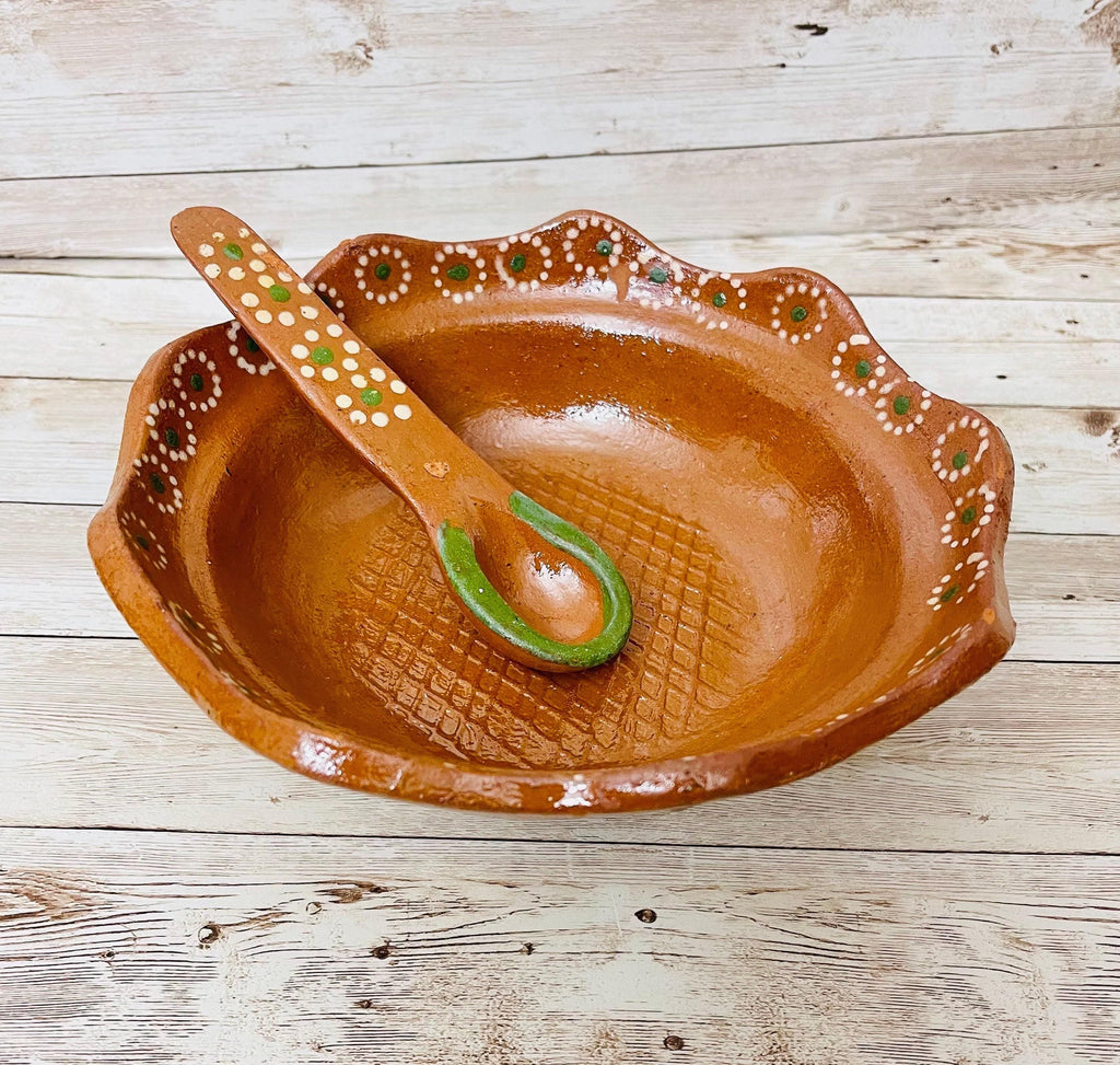 Authentic Mexican Molcajete with Spoon Molcajete Mexicano de Barro con Cuchara by Chica Mexico