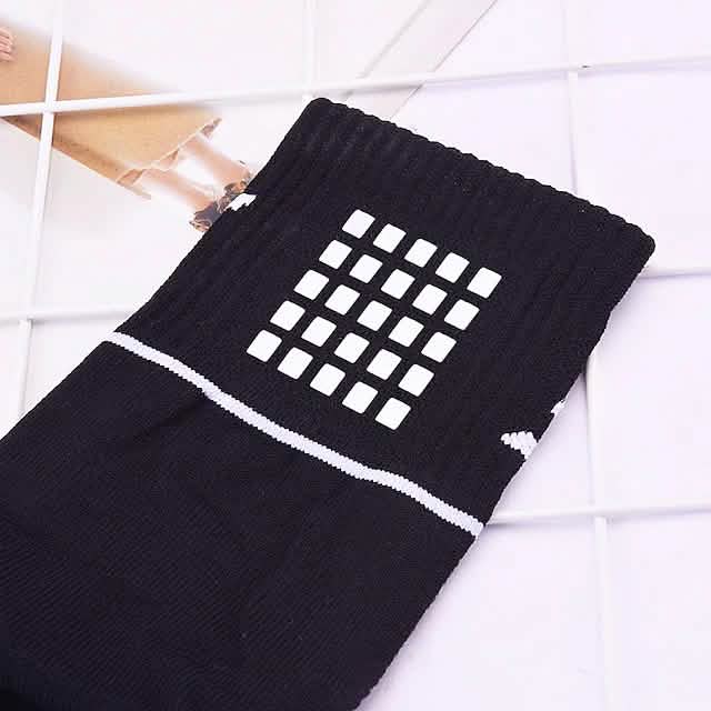 5-Pairs: Breathable Compression Socks by DailySale