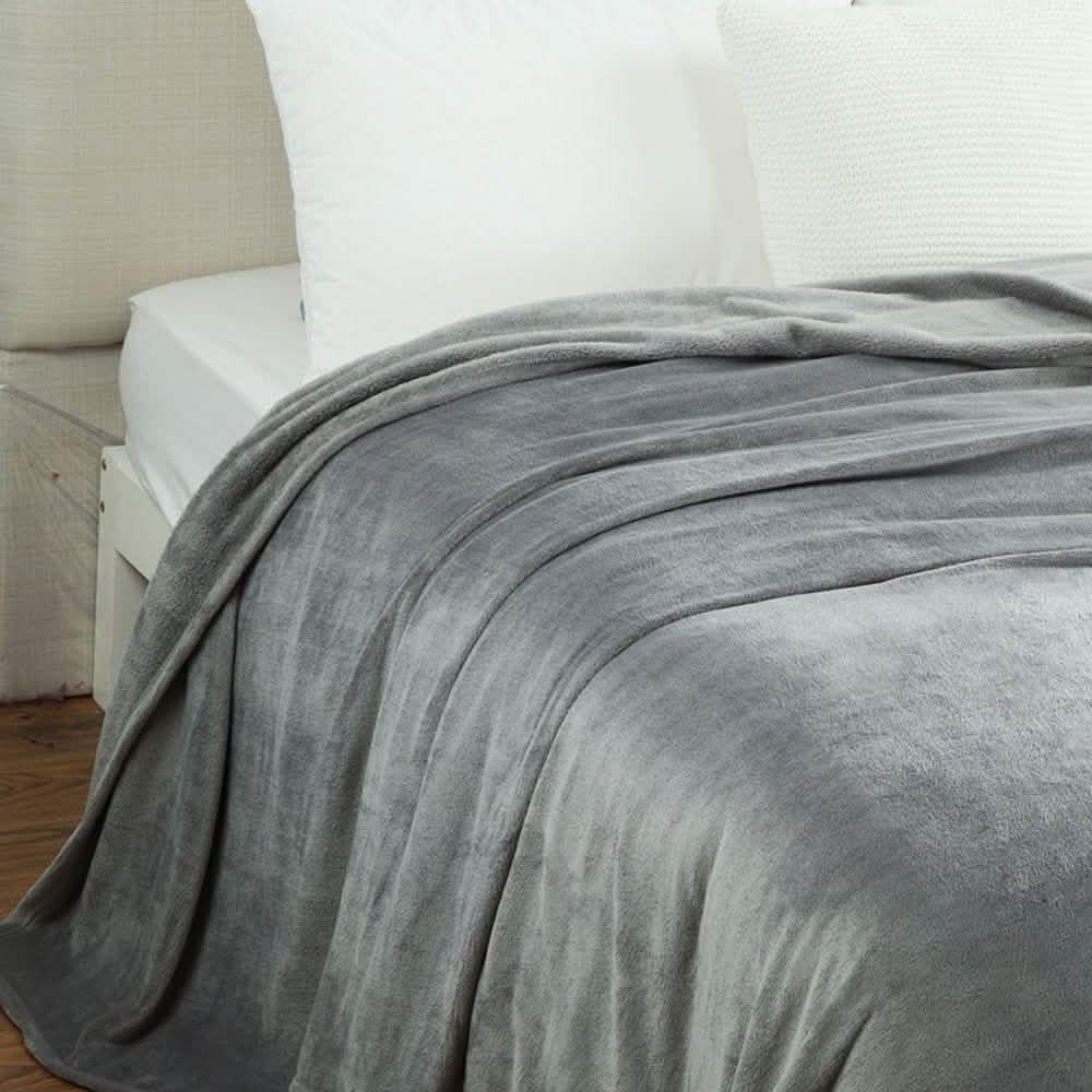 50” X 60” Ultra Soft Micro-Fleece Throw Blanket by DailySale