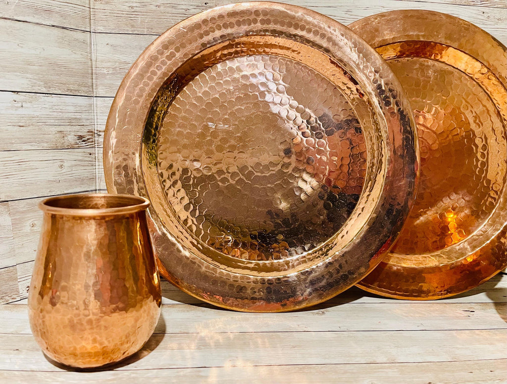 2 Mexican Copper Charger Plates with 2 Copper Cups 2 Platos de Cobre Mexicano con 2 Vasos de Cobre by Chica Mexico