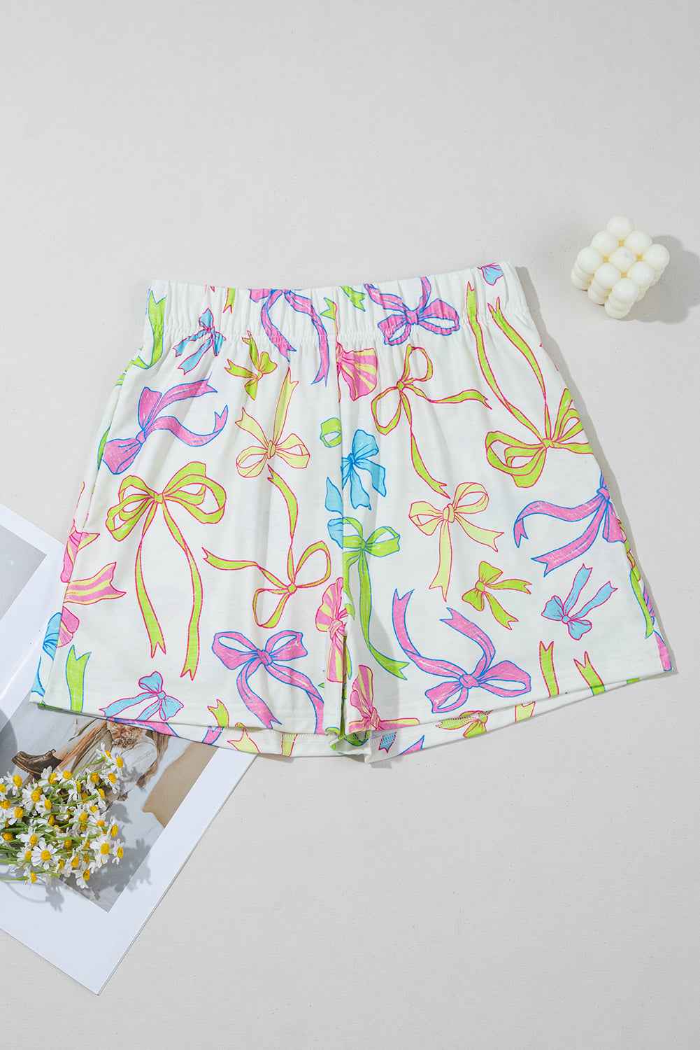 White Colorful Bow Print Pocket Shorts