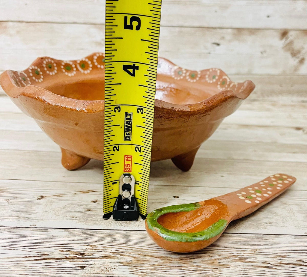 Authentic Mexican Molcajete with Spoon Molcajete Mexicano de Barro con Cuchara by Chica Mexico