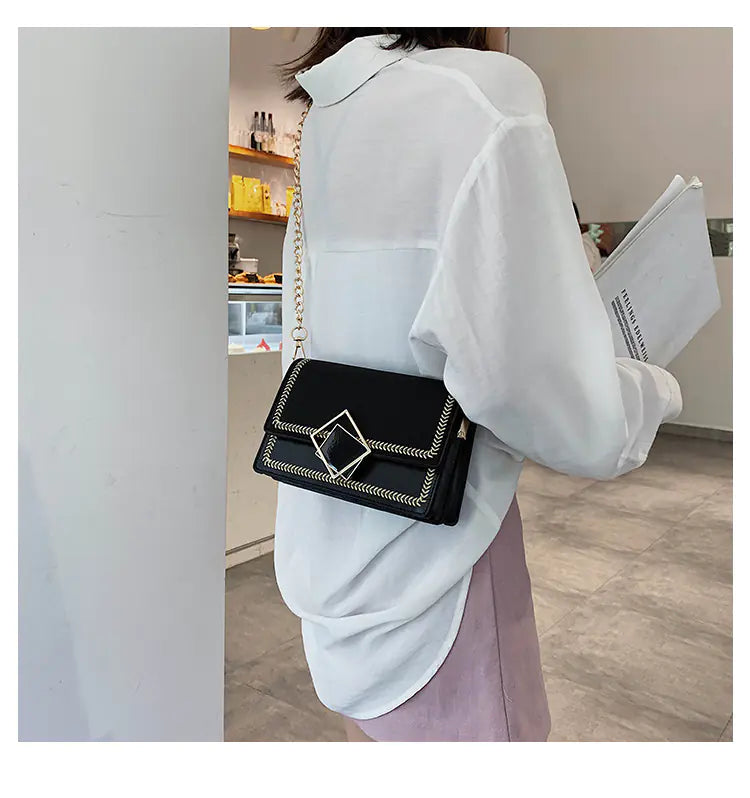 Fashionable Chain Crossbody Bag and Small Purse
