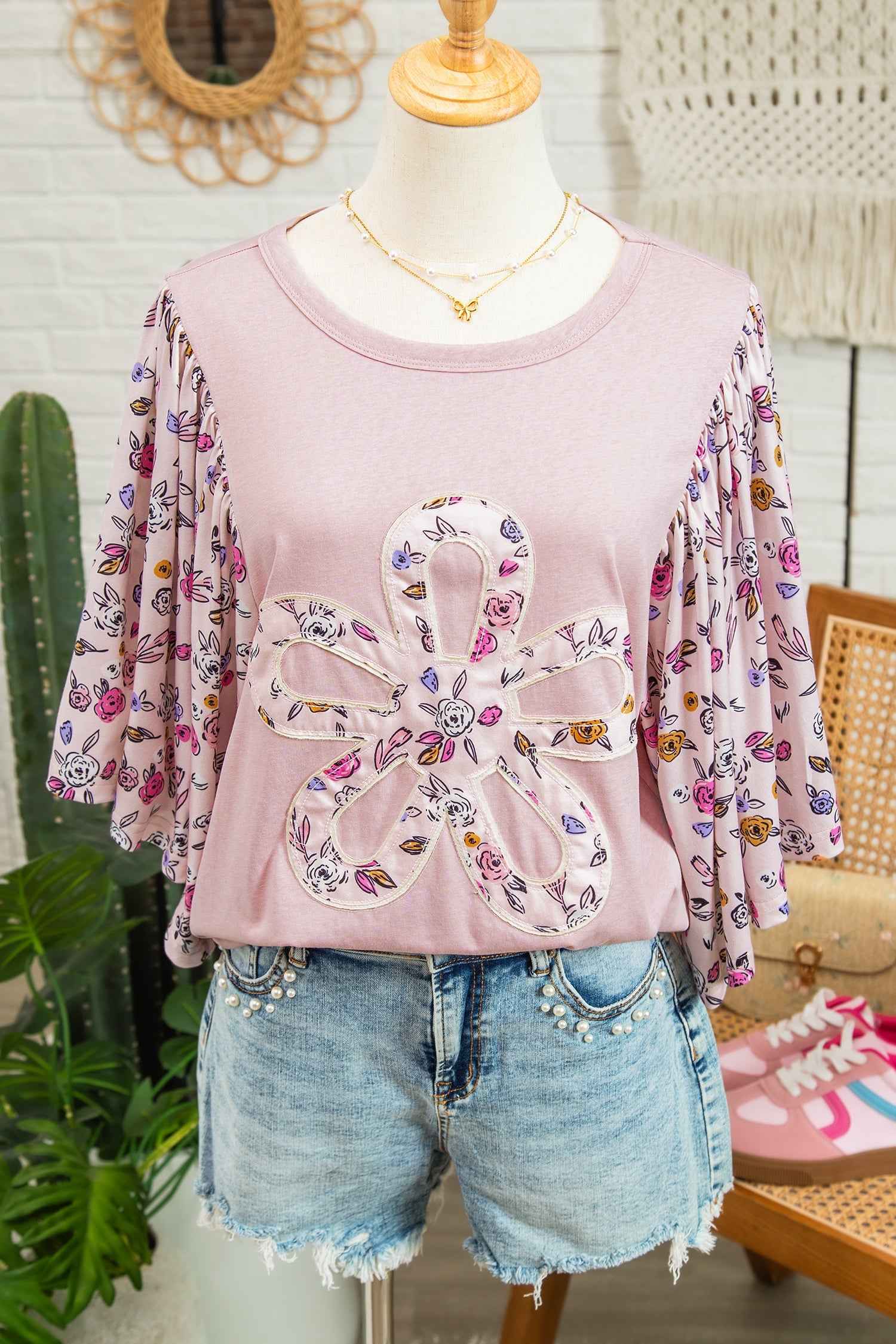 Pink Contrast Floral Patched Flowy Half Sleeve Blouse