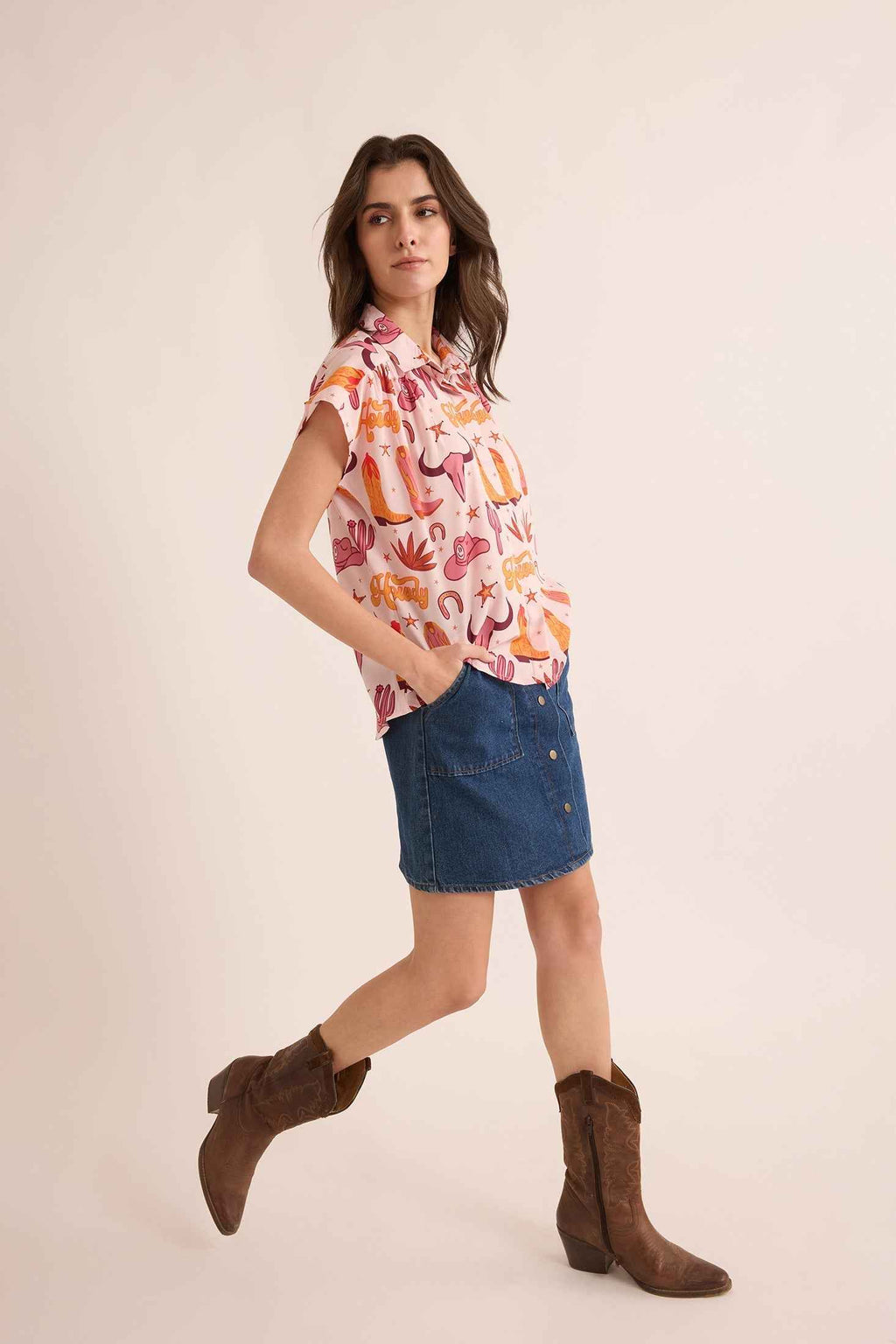 Howdy Daisy Shirt In Pink