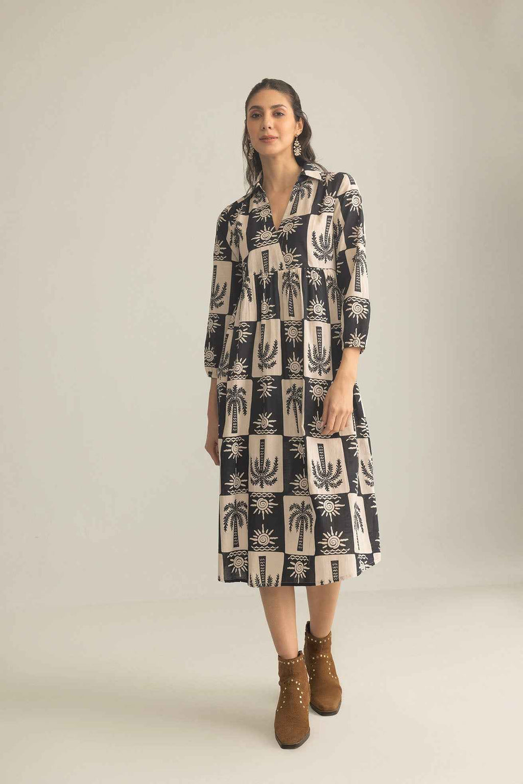Palm Theory Maxi Dress in Navy Blue & Cream
