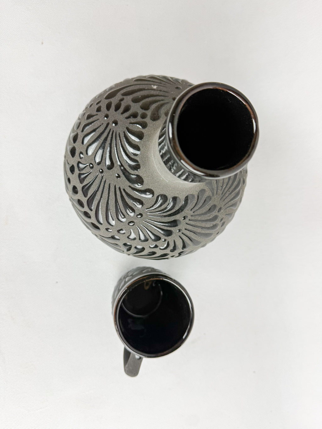Mexican Black Talavera Style Water Bottle - Botellon Engobe Negro by TheMexHub