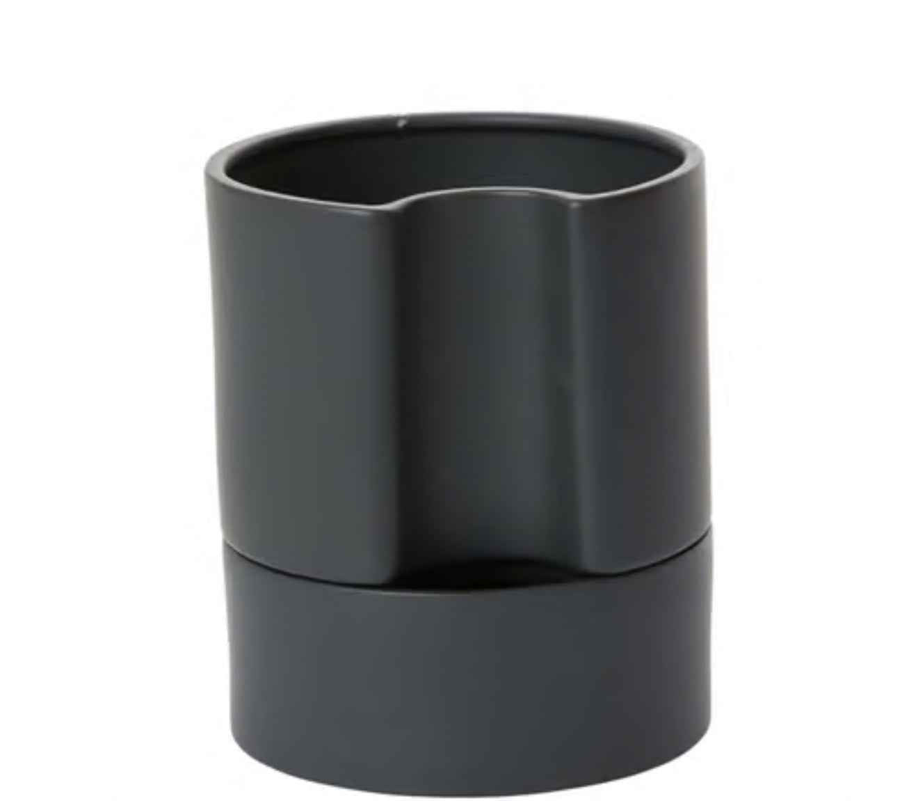 Jett Pot with saucer