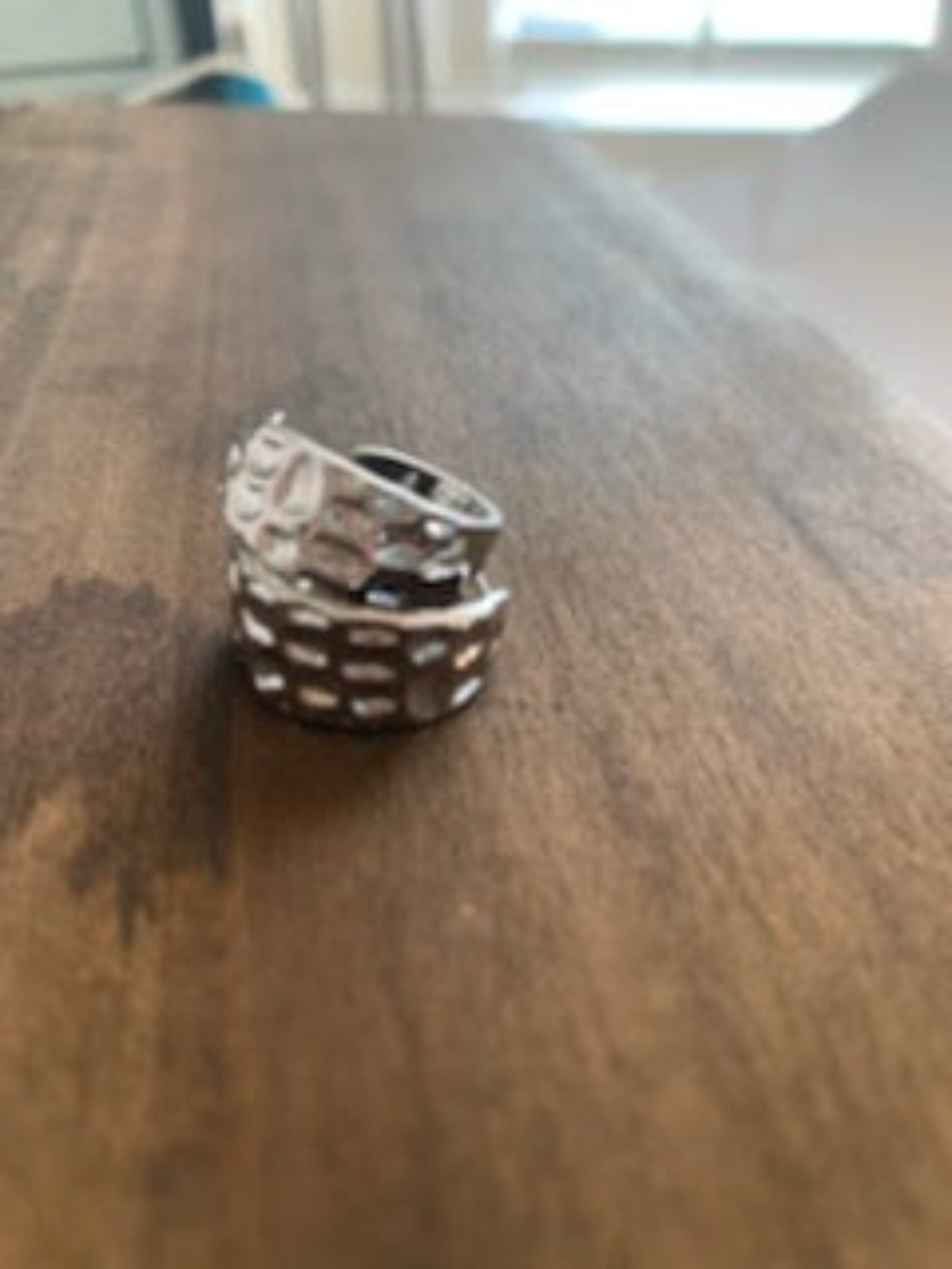 chunky hammered hoops