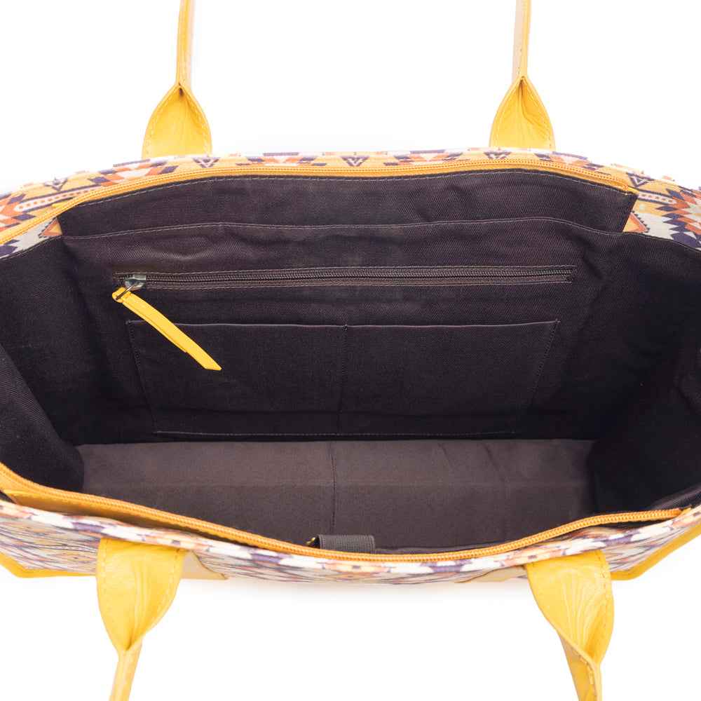 Mynora Springs Weekender Bag