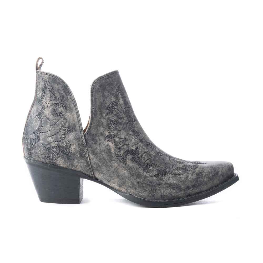 Moonlight on the Mesa Booties In Crackle Black