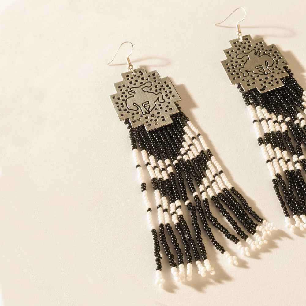Stallion Smoke Beaded Earrings in Dusty Black