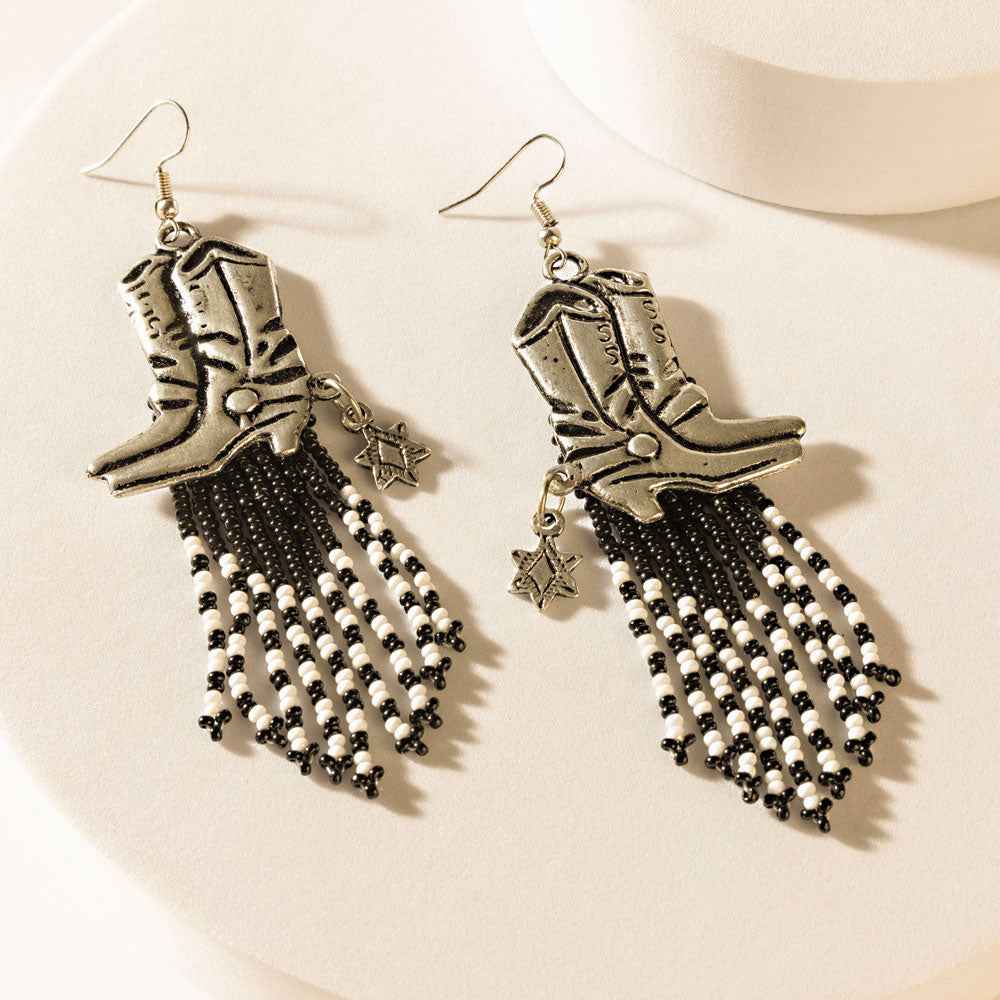 Cowgirl Cosmo Earrings in Rodeo Silver