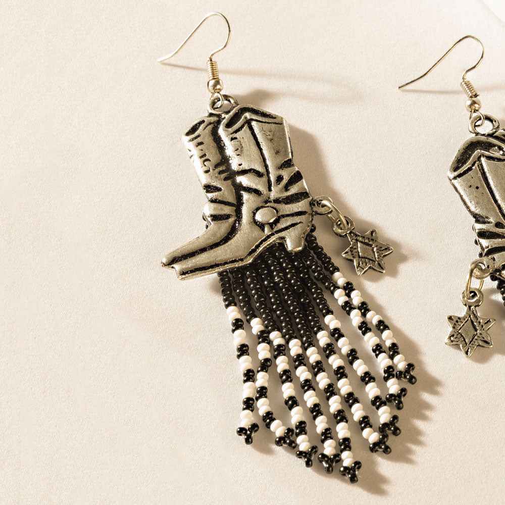 Cowgirl Cosmo Earrings in Rodeo Silver