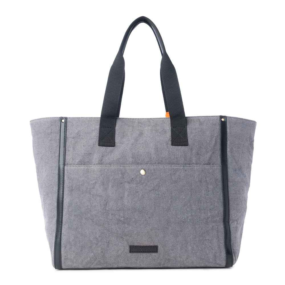 Yellowstone Ash Creek Weekender Bag with Scarf