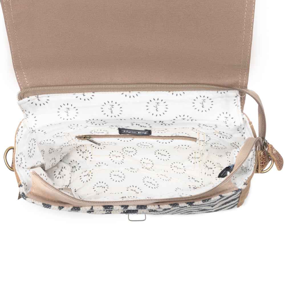 Pearl Fusion Messenger Bag