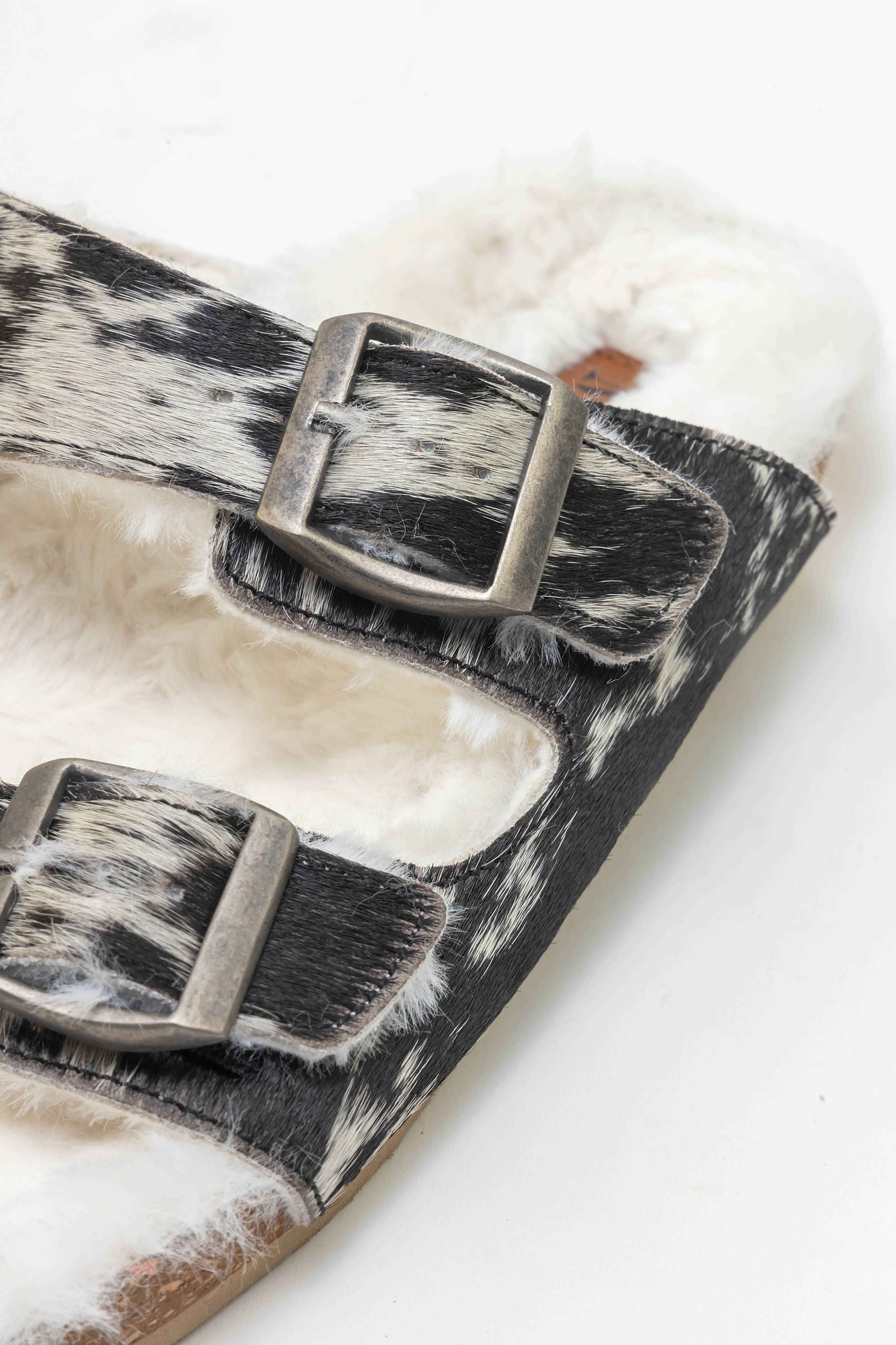 Prairie Winds Fur Comfort Hairon Leather Sandals In Black & White