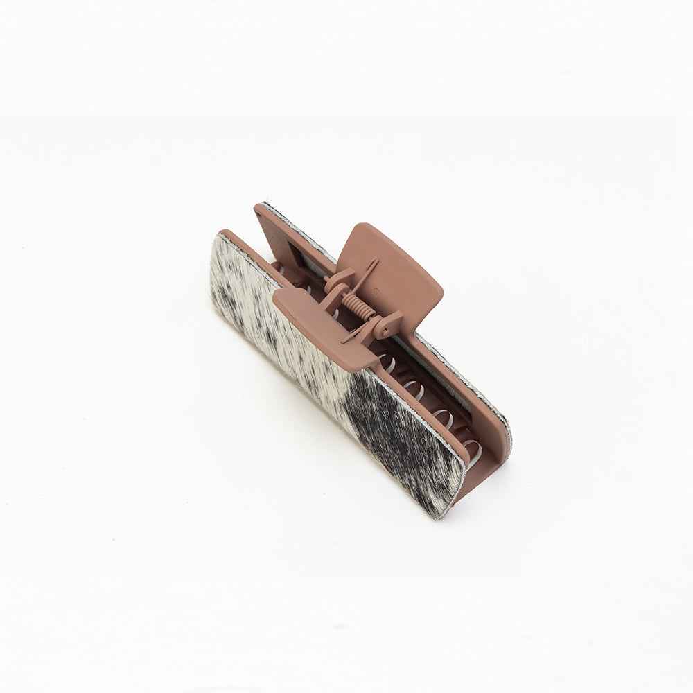 Myra Hearthridge Hairon Hair Clip in Ivory Dust