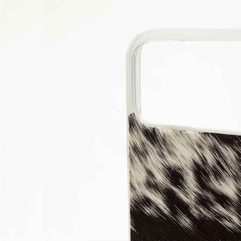 Myra Fallowline Hairon iPhone 17 Pro Max Mobile Case