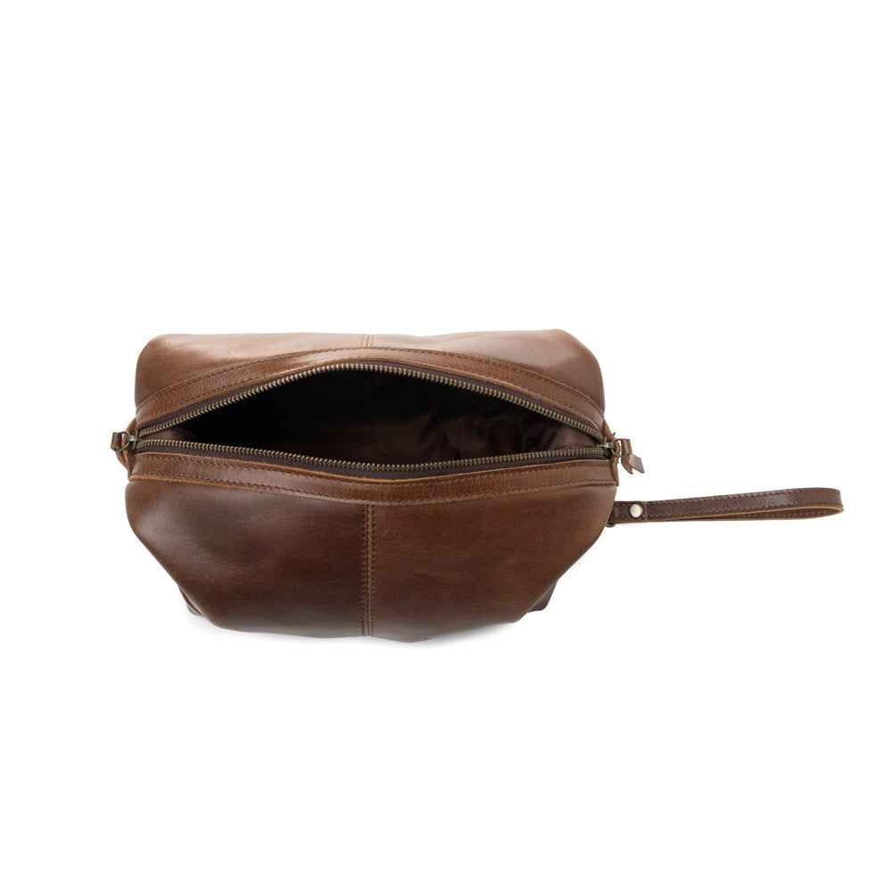 Myra Drifter Leather Shaving Kit for Men in brown