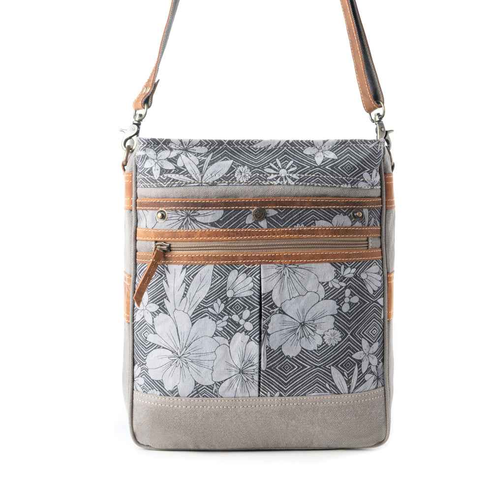 Myra Carefree Days vintage shoulder bag for Women in sage with leather details