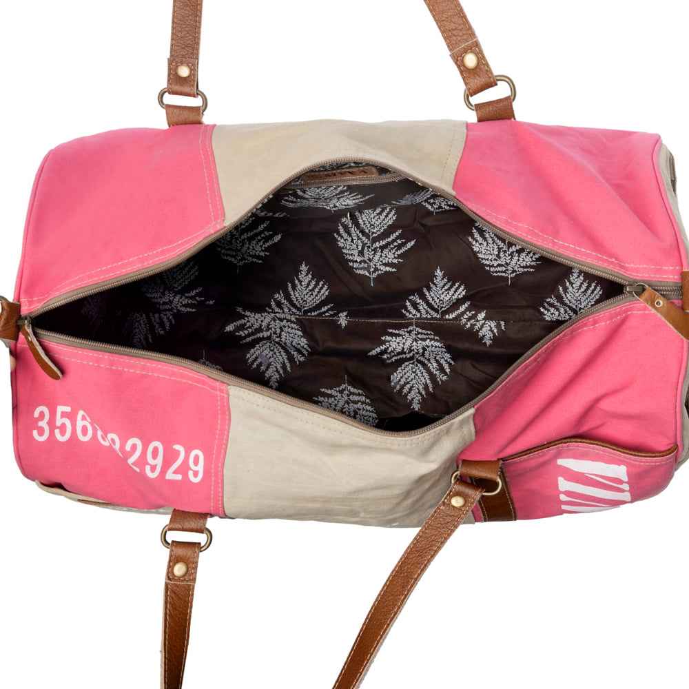Myra Wandermark Vintage Traveller Bag for Men in pink with leather detail