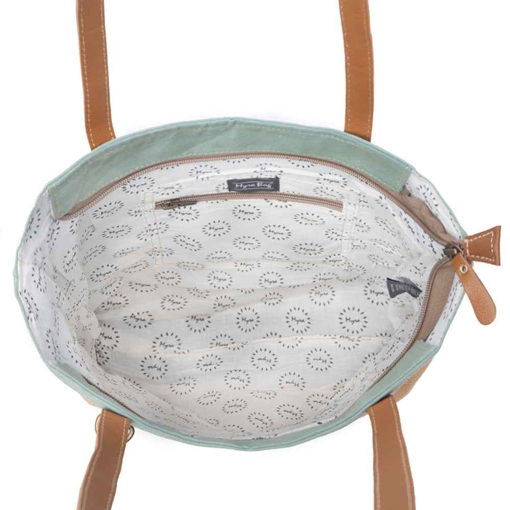 Fontaine de Parfums Tote Bag