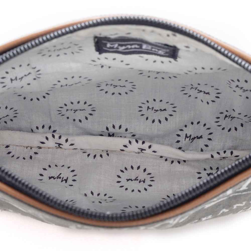 Chocolatier Pouch