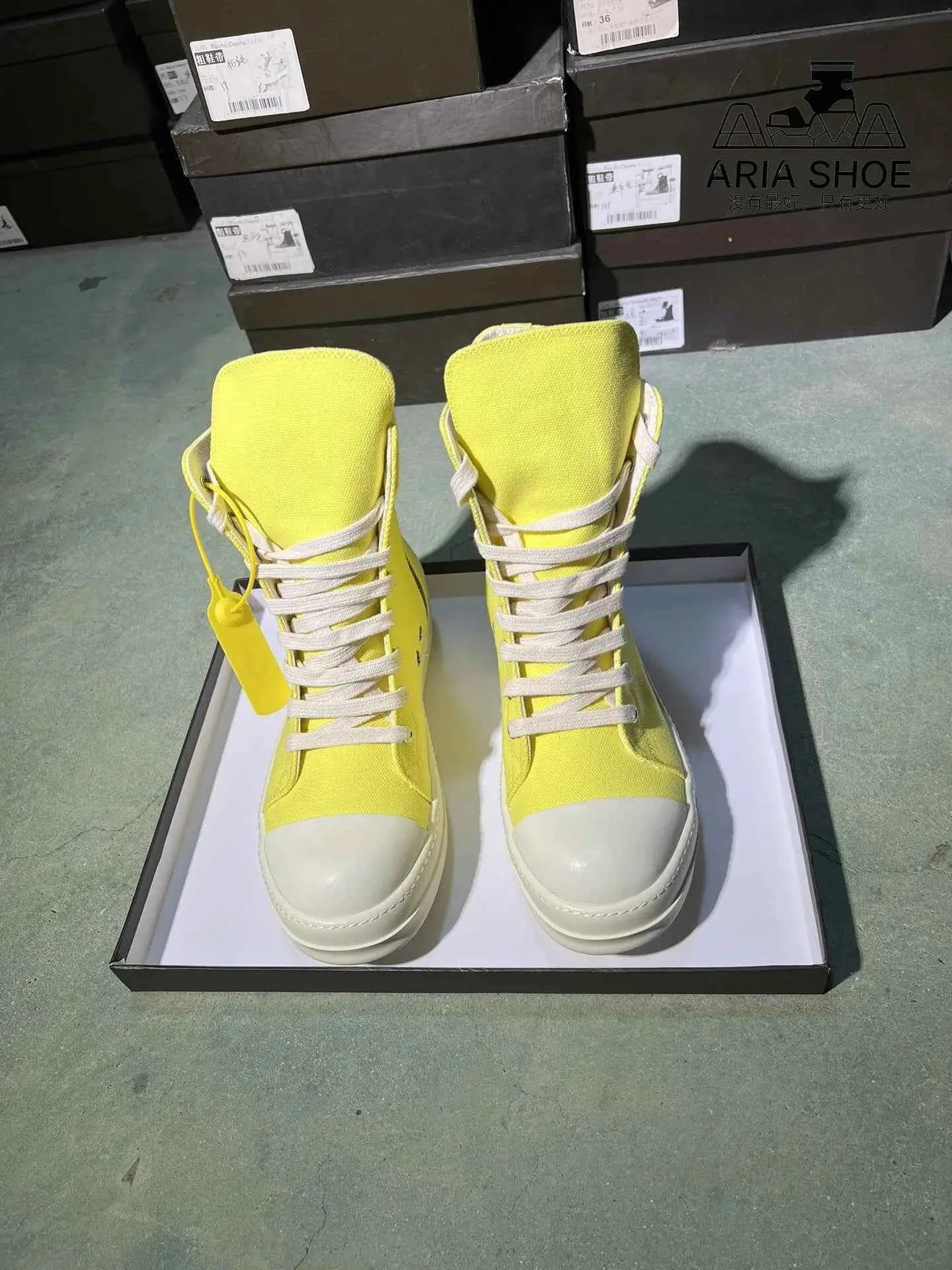 Yachty Lace-Up Flat Canvas Sneakers